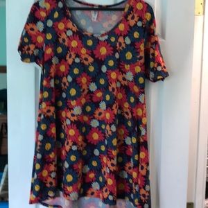 Lularoe perfect tee